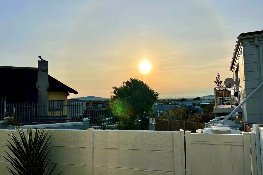 To Let 2 Bedroom Property for Rent in Blouberg Sands Western Cape